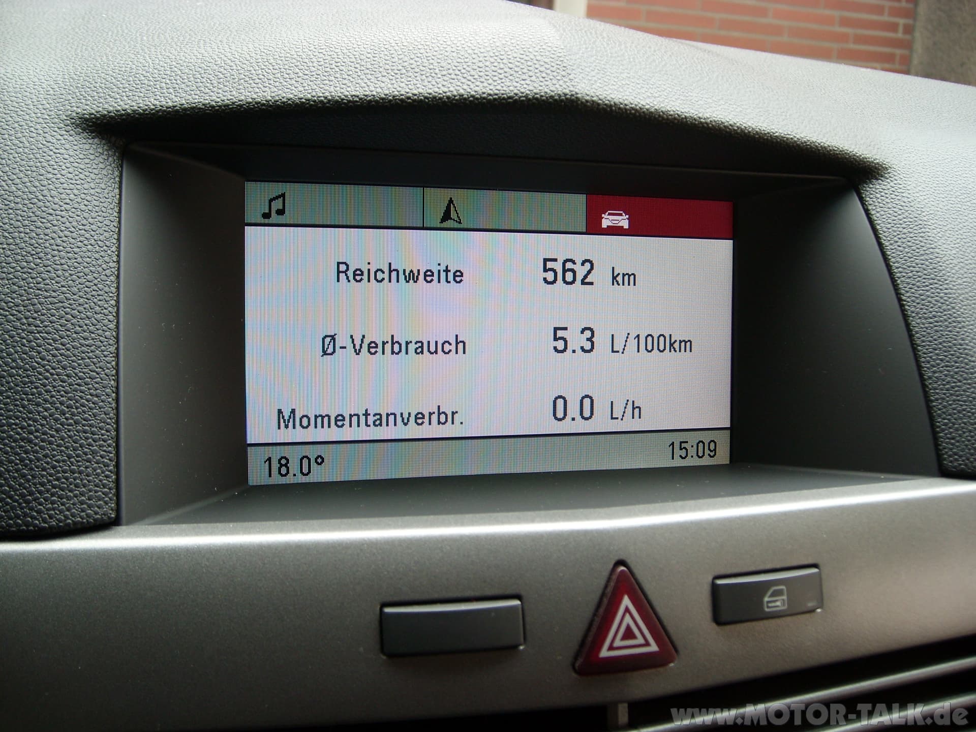 Nahtlose Werkintegration: Diese Bluetooth Freisprechanlage passt sich exakt den Werkseinstellungen an