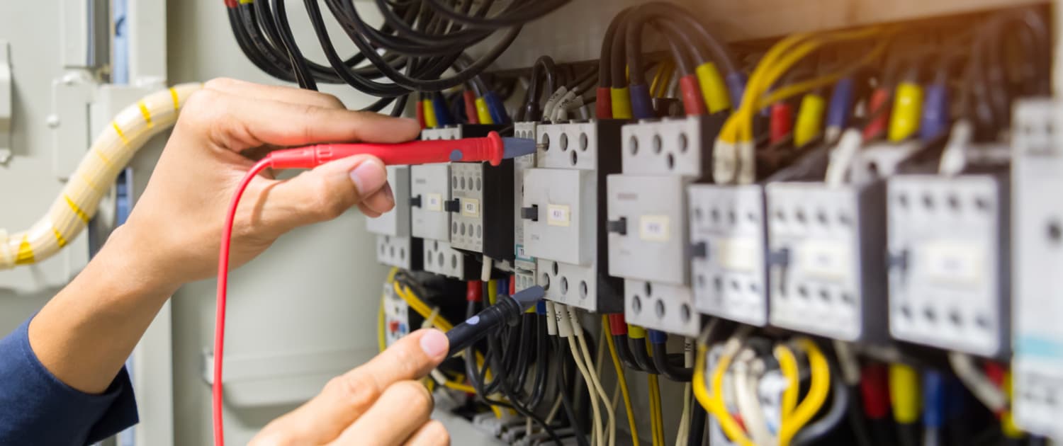 Prüfung elektrischer Anlagen für erneuerbare Energiesysteme