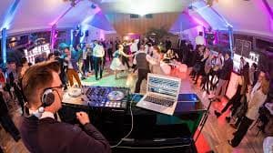 Lass die Beats sprechen: DJ-Oberösterreich sorgt für unvergessliche Erinnerungen