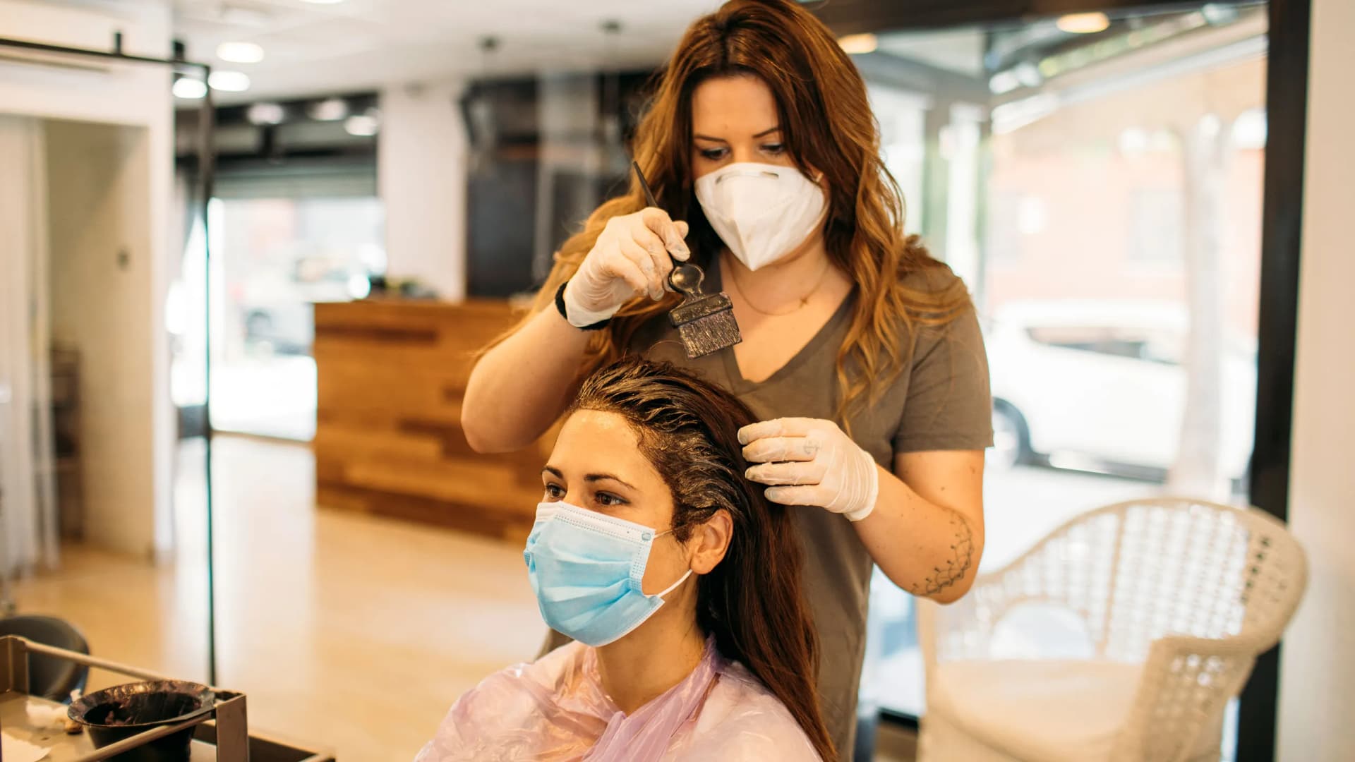 Friseureinrichtung mit Wellness & Spa Einrichtung: Eleganz trifft Funktion