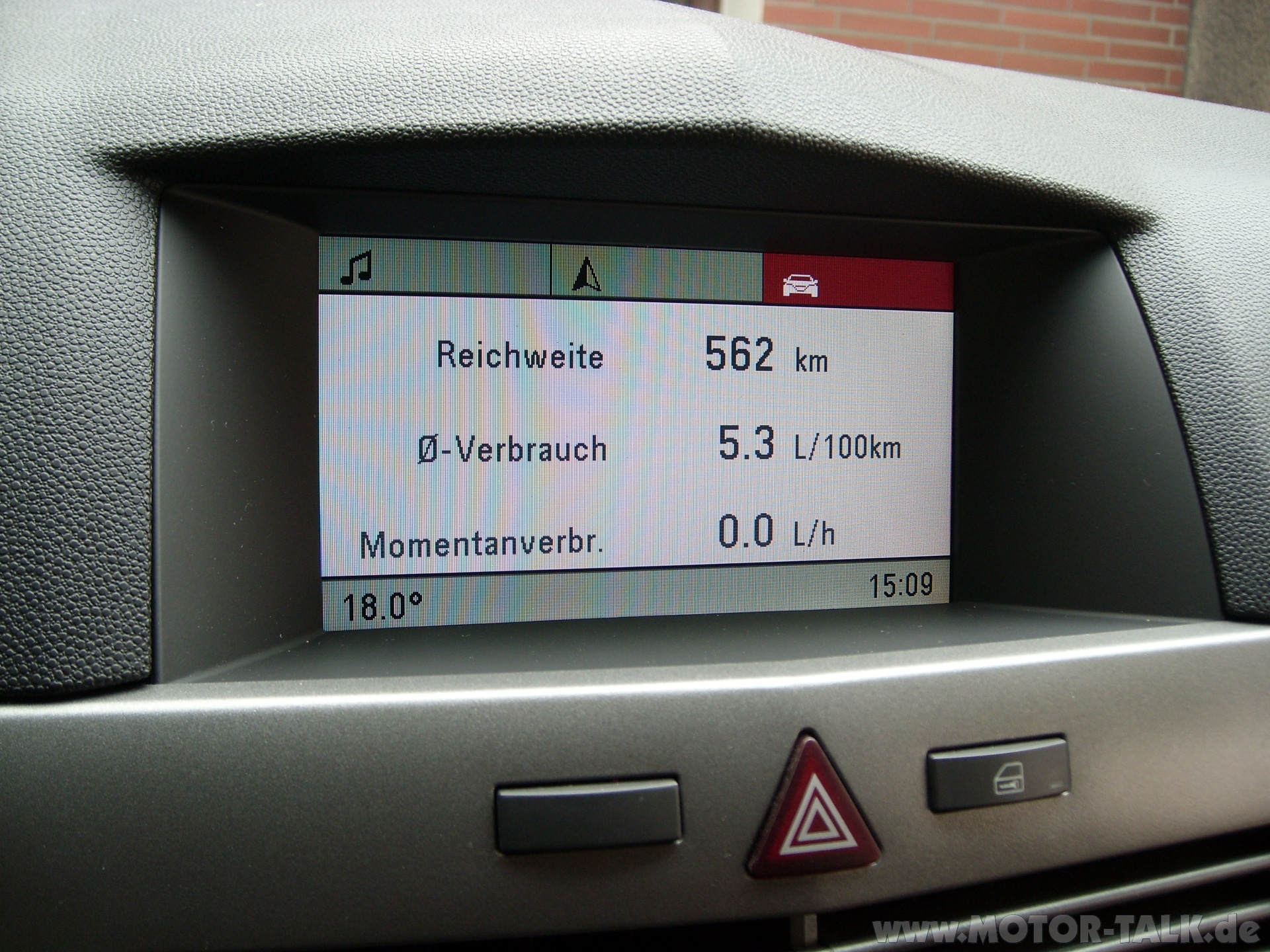 Nahtlose Werkintegration: Diese Bluetooth Freisprechanlage passt sich exakt den Werkseinstellungen an