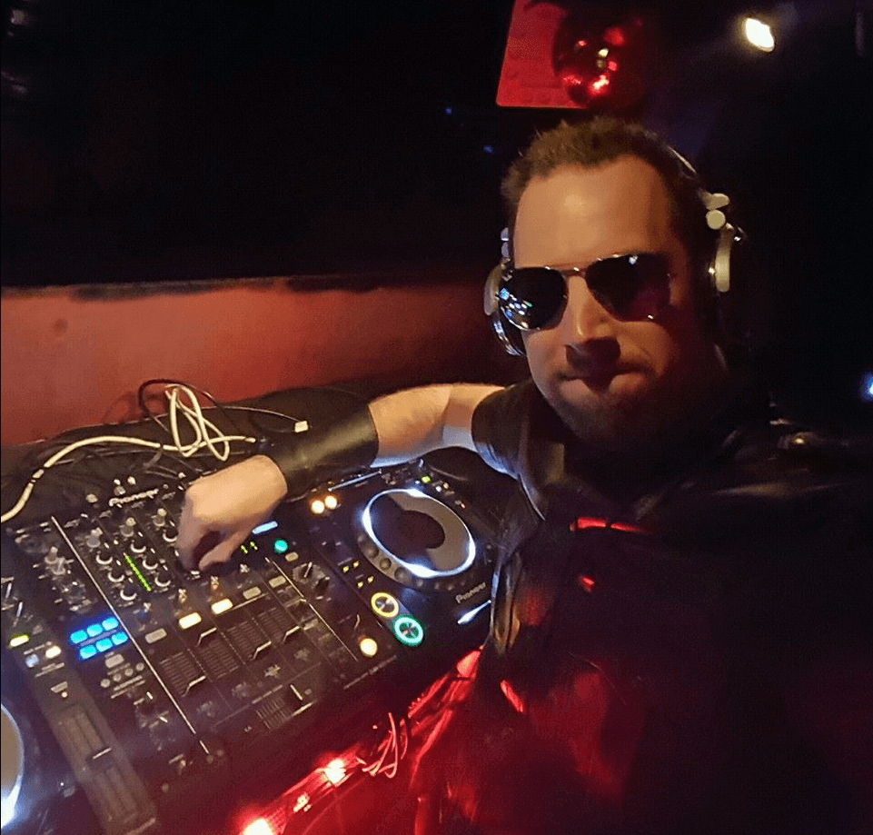 Gestalten Sie Ihre Traumhochzeit: DJ-Salzburgs erstklassige Unterhaltung in Salzburg