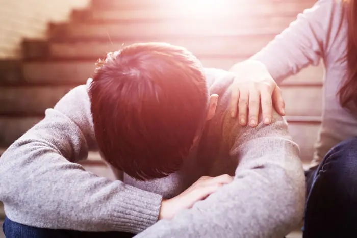 Das Wiederaufleben der Liebe: Die Rückkehr des Partners entzündet die Funken der Zuneigung erneut