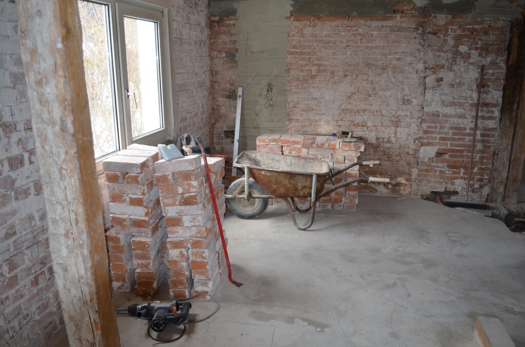 Altbau sanieren ohne Komplikationen: Professionelle Hilfe und DIY-Tipps für eine gelungene Renovierung