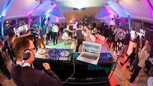 Lass die Beats sprechen: DJ-Oberösterreich sorgt für unvergessliche Erinnerungen
