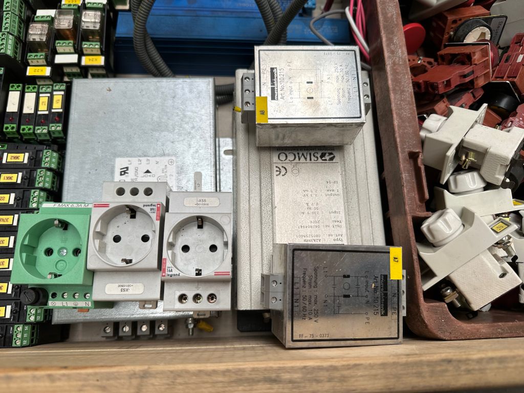 Hochwertiges Elektromaterial für professionelle Ergebnisse - elektrostube24!