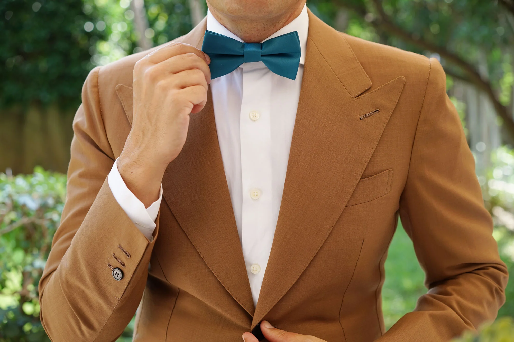 Verleihe deinem Outfit Glanz: Die Grüne Fliegen Kollektion für Unvergessliche Auftritte