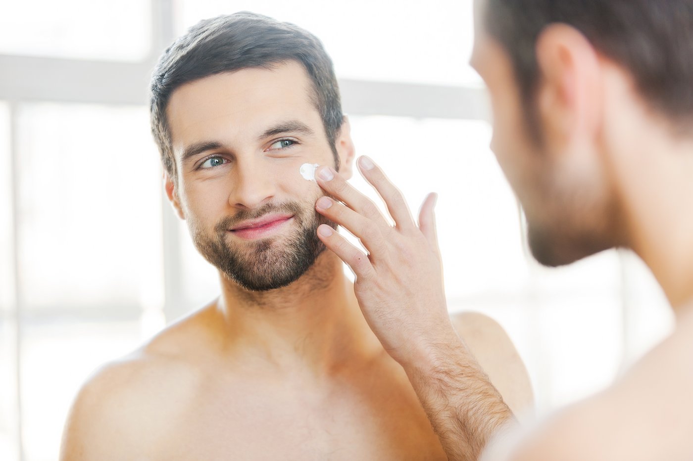 Die Geheimnisse strahlender Haut: Gesichtscreme Männer Essentials