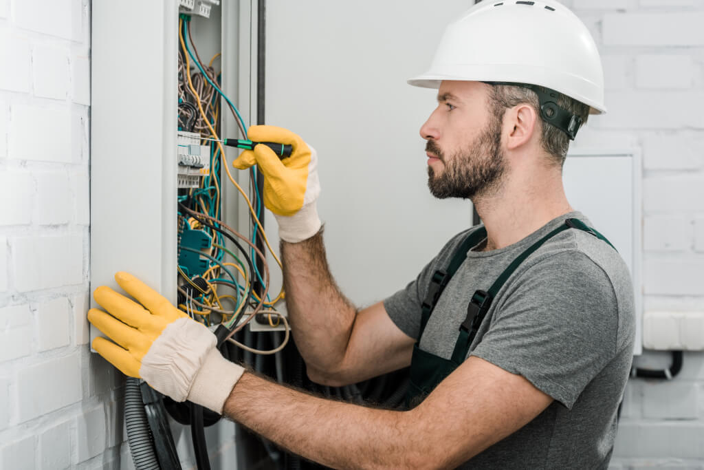 Elektriker Notdienst Hamburg: Fachkundige Hilfe bei Stromausfällen und elektrischen Defekten